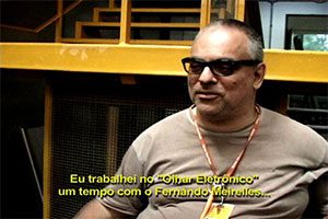 Cena do vídeo entrevistando o Paulo - Versão com legendas